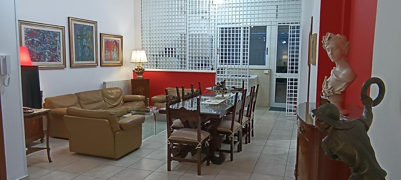 Amanda'S Apartment Таранто Екстериор снимка