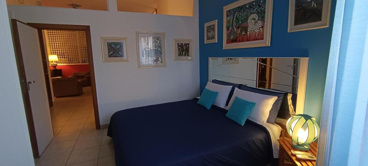 Amanda'S Apartment Таранто Екстериор снимка