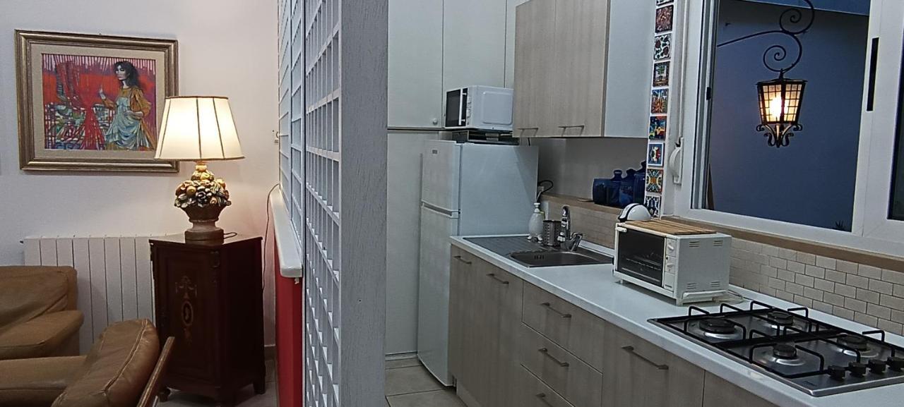Amanda'S Apartment Таранто Екстериор снимка