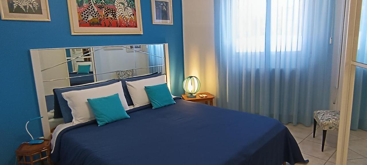 Amanda'S Apartment Таранто Екстериор снимка