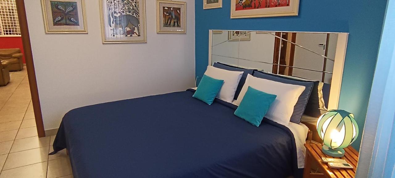 Amanda'S Apartment Таранто Екстериор снимка