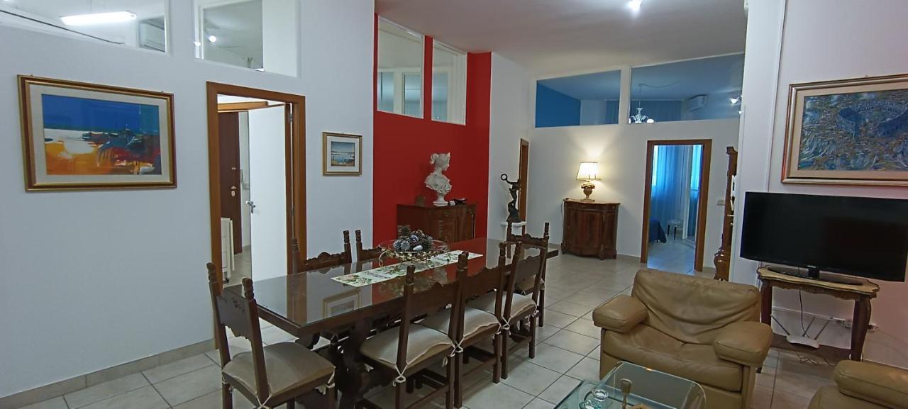 Amanda'S Apartment Таранто Екстериор снимка