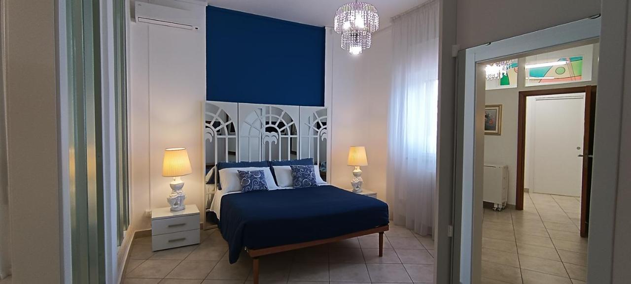 Amanda'S Apartment Таранто Екстериор снимка